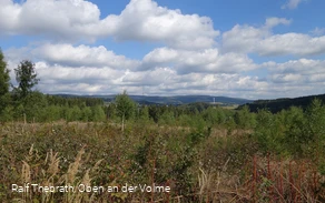 Fantastische Fernsicht in Richtung Nordhelle und Ebbegebirge Fantastische Fernsicht in Richtung Nordhelle und Ebbegebirge