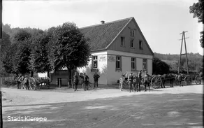 Kreuzung Wildenkuhlen Gaststätte mit Karren.jpg