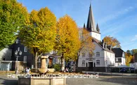 Drolshagener Marktplatz im Spätherbst.JPG