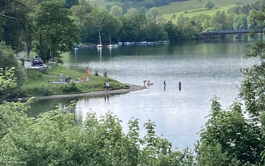 Badestelle Kalberschnacke am Listersee.jpg