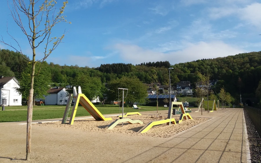 Uferpromenade Sondern, Foto TV Biggesee-Listersee (9).jpg Uferpromenade Sondern, Foto TV Biggesee-Listersee (9).jpg