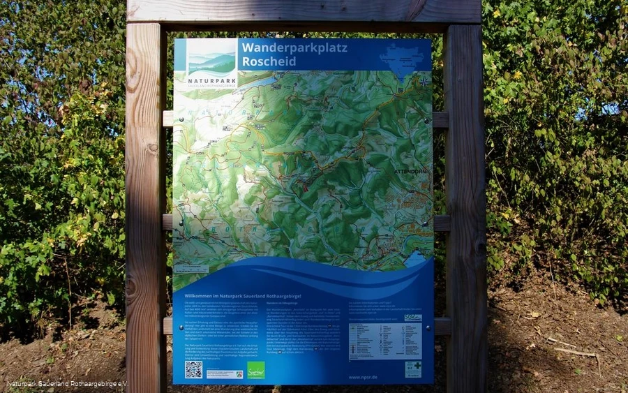 Viel Wissenswertes bietet die Infotafel für den Wa