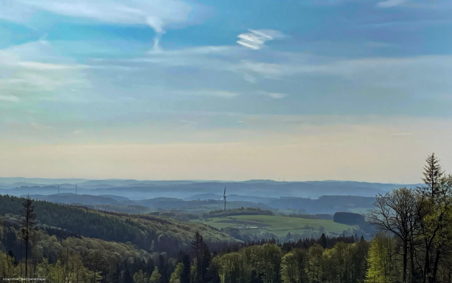 Ausblick vom Sauerland Höhenflug aufs Tal