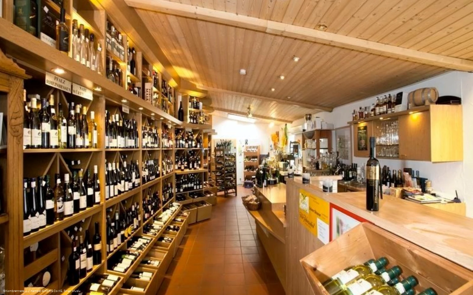 Innenansicht Kempers.jpg